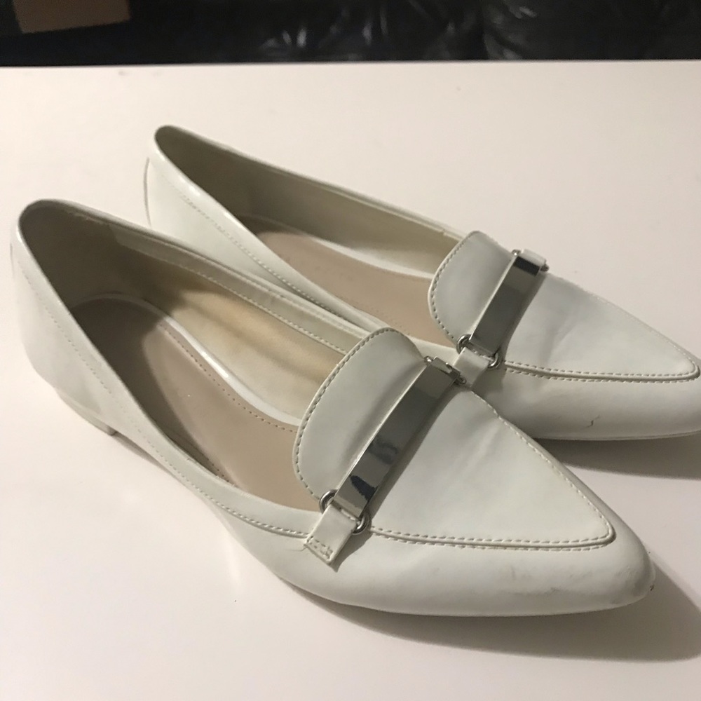 Shoes - Picture 3 of 4